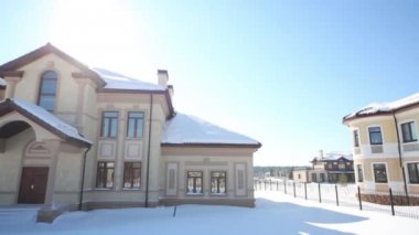  Modern iki katlı ev 