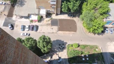 Bahçesinde görünümünü yukarıda 
