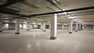 Boş modern kapalı otopark