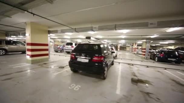 Indoor car parking in Residential Complex House in Sokolniki — Stock Video