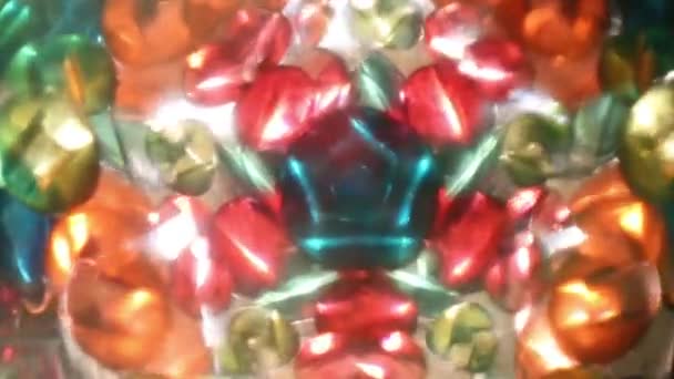 Kaleidoskop mit Wasser und mehrfachen Spiegelungen in Spiegeln — Stockvideo