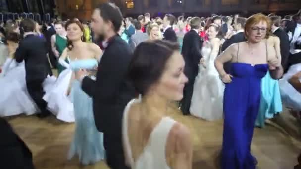 Happy dancing people at 11th Viennese Ball — Stock Video