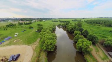  yaz günü, küçük gölet