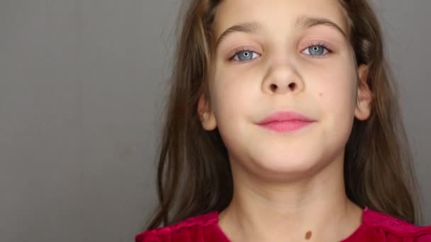 Portrait de petite fille — Video