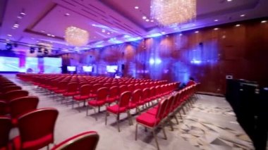 Parlak modern konferans salonu 