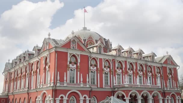 Facciata di lusso Petroff Palace a Mosca . — Video Stock