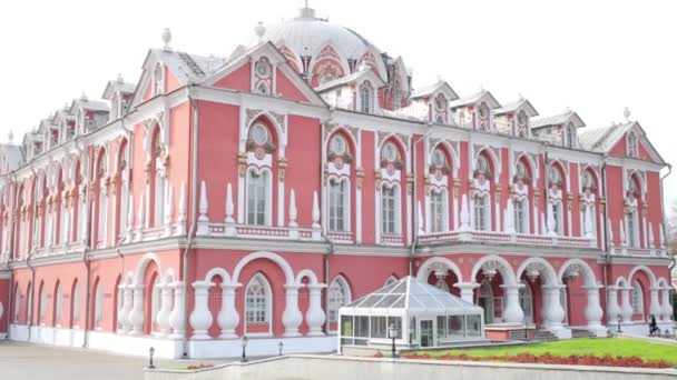 Facade of Petroff Palace in Moscow. — Stock Video