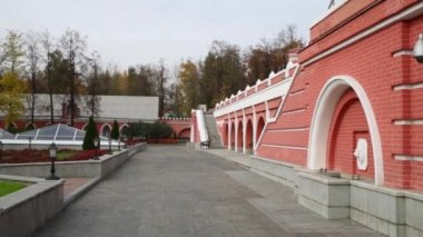 Moskova, Rusya Petroff Sarayı'nın bahçesinde.