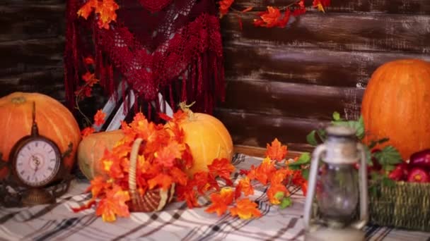 Interior of room with pumpkins — Stock Video