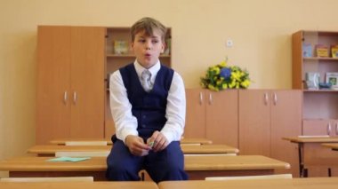 Resepsiyon ve ıslık oturur çocukla 