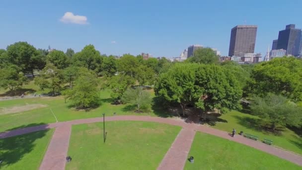 Jardín Público con Parkman Bandstand — Vídeos de Stock