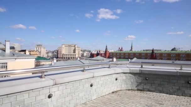 Панорама зданий и башен Кремля — стоковое видео