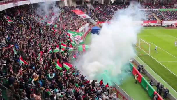 Дым на стадионе Локомотив — стоковое видео