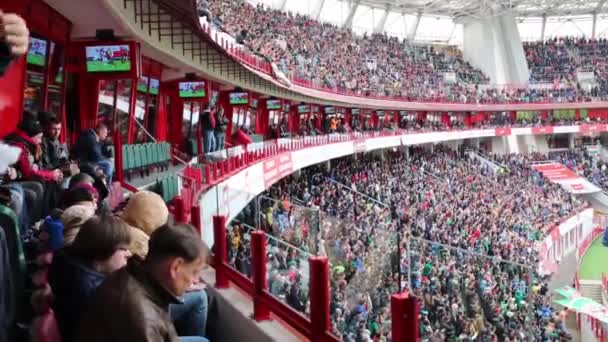 Terrain de football et chant au stade — Video