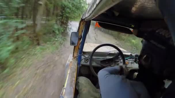 Rally team rides in off-road vehicle — Stock Video