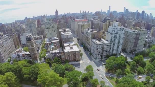 West 79th street and Riverside Drive — Stock Video