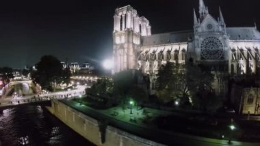 Katedral notre dame de Paris