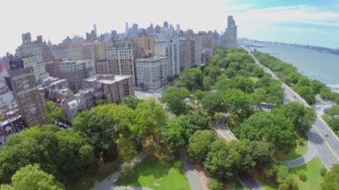 Henry hudson parkway