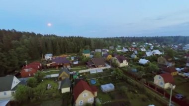 Yazlık Köyü orman arasında 