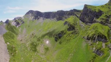 Panorama Dağı siyah piramit 