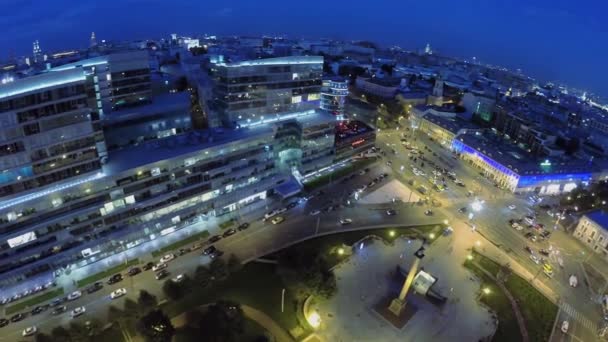 Paisaje urbano con tráfico en el bulevar Tsvetnoy — Vídeos de Stock