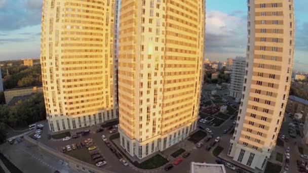 Tall residential complex — Stock Video