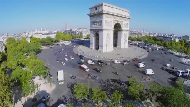 Trafic sur Place Charles — Video