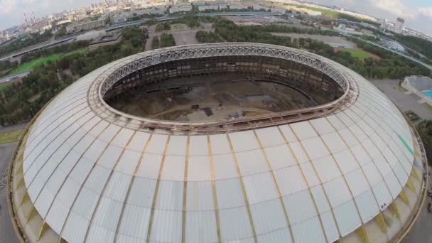 Voetbalstadion Loezjniki in aanbouw — Stockvideo