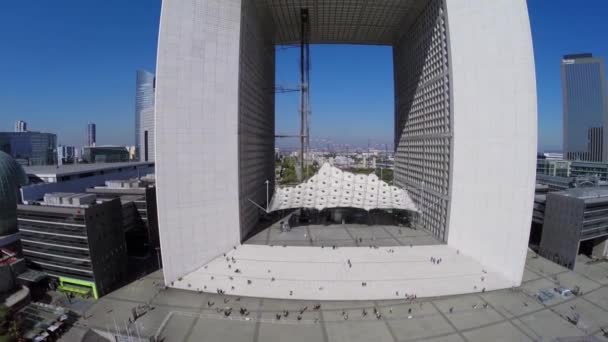 La grande arche de la Défense — Video Stock