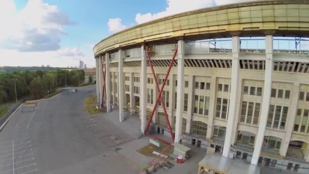 Local de construção do estádio Luzhniki e arranha-céus — Vídeo de Stock