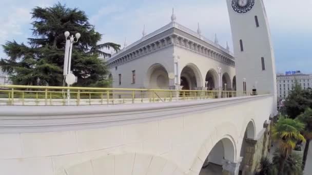 Edificación de la estación de tren SOCHI — Vídeos de Stock