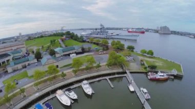 Wiggins Park ve Marina deniz araçları ile 