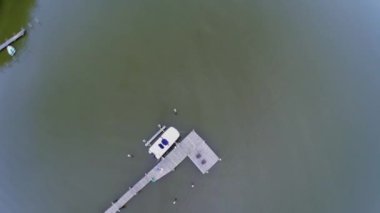 Chesapeake Bay tekne ile ahşap iskele 