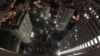 Park modern binalar arasında 