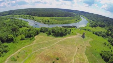 Aletler ve otomotik makinalar deniz feneri ile River shore 