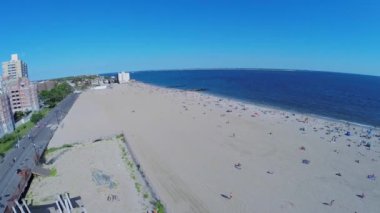 Kalabalık insan Brighton Plajı 