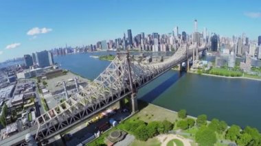 Otomobil sürücüsü tarafından Queensboro Köprüsü 