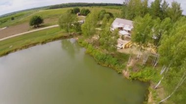 İnsanlar Ugra kafede yemek 