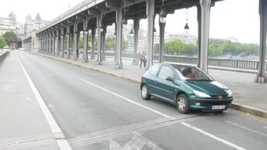 Bir Hakeim Köprüsü