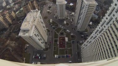 Park modern binalar arasında