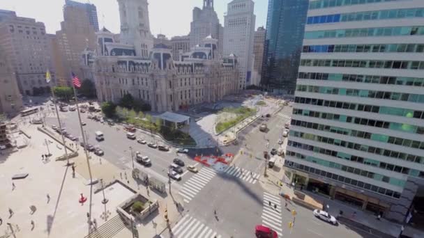 Het stadhuis van Philadelphia in de herfst — Stockvideo