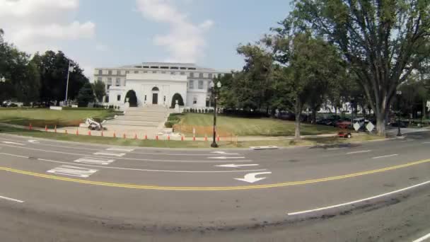 Bus goes past the park — Stock Video