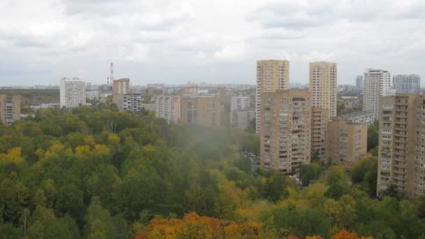 Quartier de Moscou en automne — Video