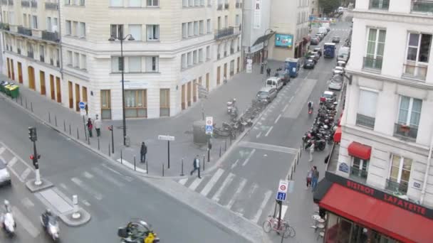 Calles con cruce de caminos, peatones — Vídeos de Stock