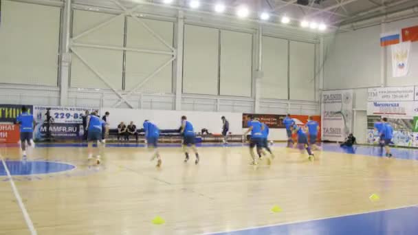 Entrenamiento en equipo antes del partido en Championship — Vídeos de Stock