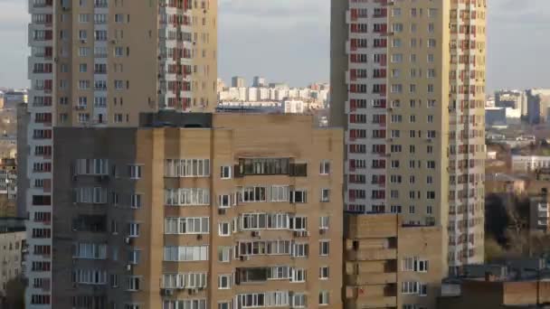 Dwa nowoczesne budynki wysokie — Wideo stockowe