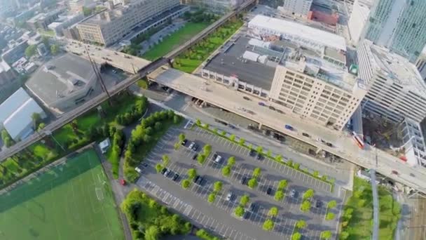 Panorama mit Verkehrsaufkommen — Stockvideo