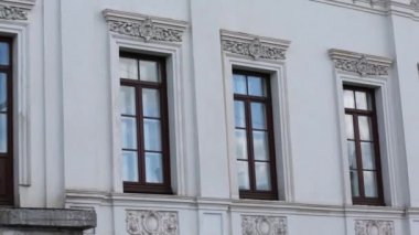 Ahşap windows eski bina beyaz