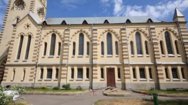 Modern Evangelist Lutheran Katedrali