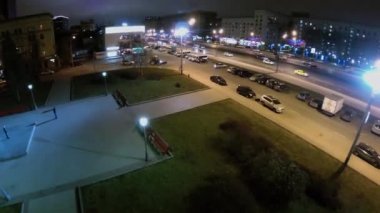 Kutuzovsky otoyolunda sokak trafiği 
